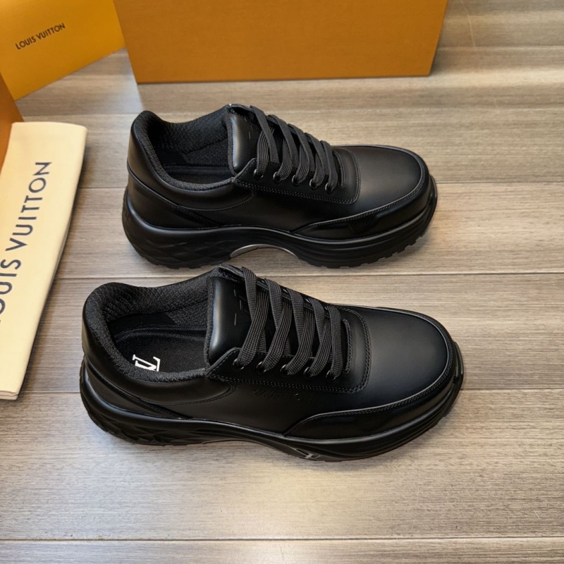 l**is V*t*n sneakers